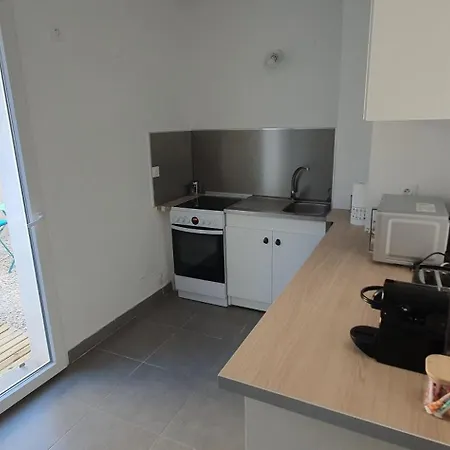 1 Rdc Et 1 1er Etage Hauts De Les Avignon