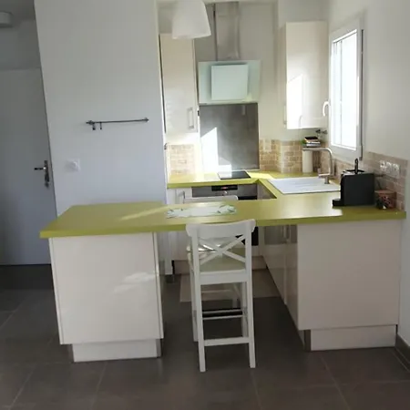 1 Rdc Et 1 1er Etage Hauts De Les Avignon